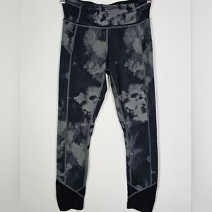 LULULEMON size 4 athletic leggings